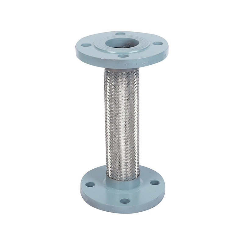 How does a corrugated metal hose ensure leak-free fluid transfer?